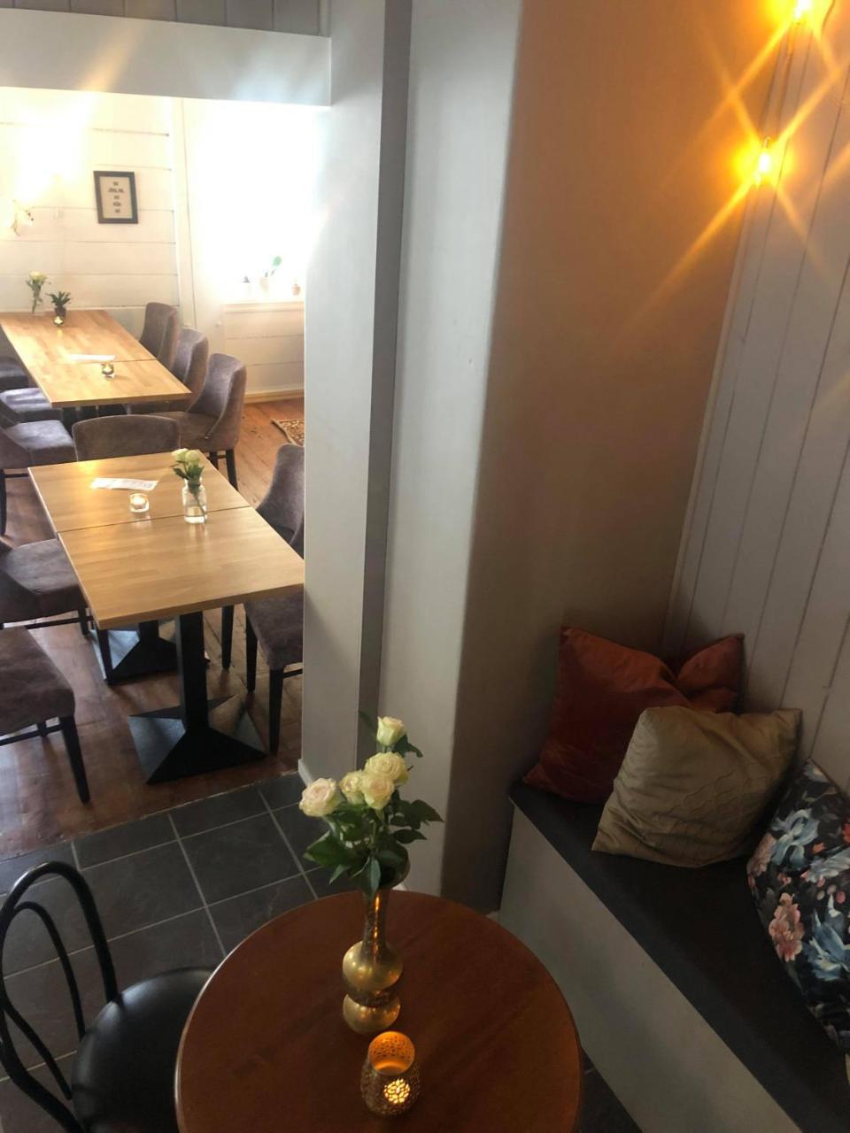 Stryn Kaffebar & Vertshus エクステリア 写真