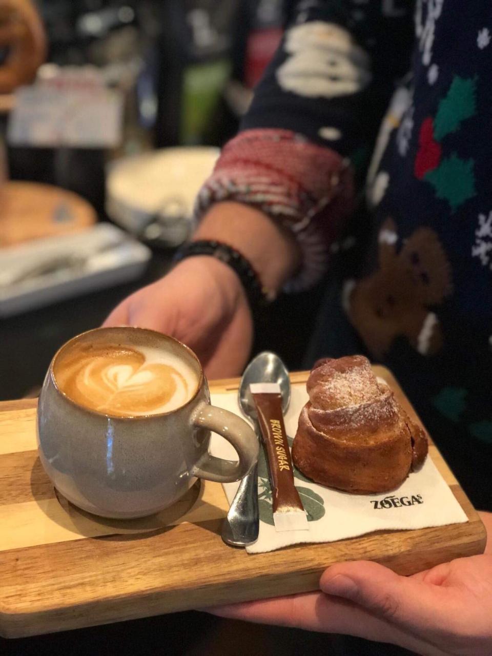 Stryn Kaffebar & Vertshus エクステリア 写真